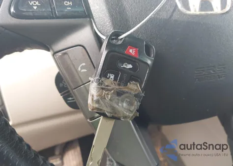 2011 Honda Odyssey Ex-L z USA, uszkodzony, nr VIN 5FNRL5H67BB016754